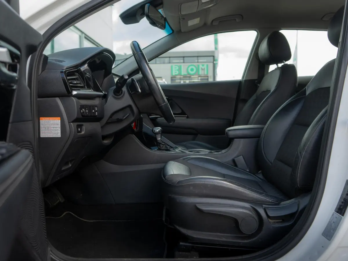1.6 GDi Hybrid DynamicLine | Dealeronderhouden NL auto | Cruise control adaptief | Navigatie | achteruitrijcamera | Carplay | Parkeersensoren achter