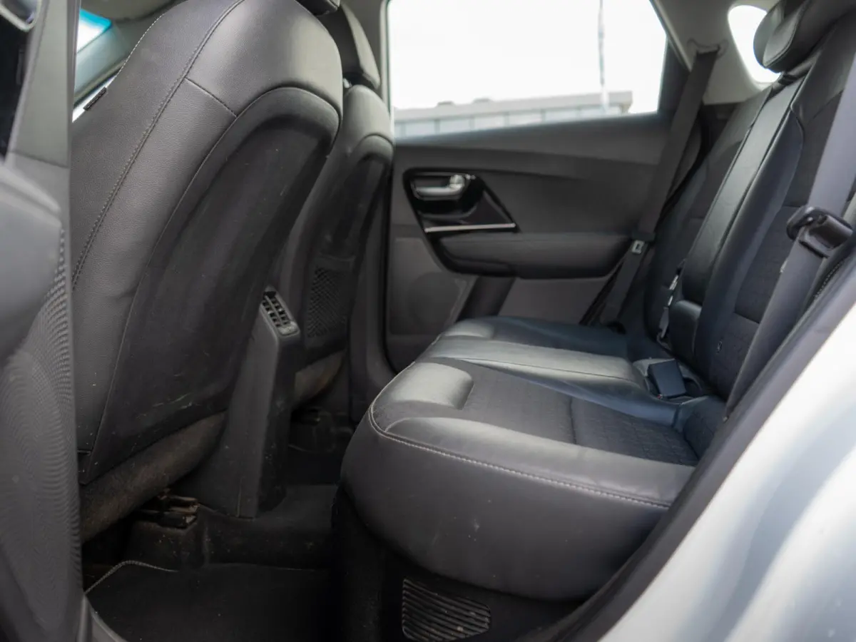 1.6 GDi Hybrid DynamicLine | Dealeronderhouden NL auto | Cruise control adaptief | Navigatie | achteruitrijcamera | Carplay | Parkeersensoren achter