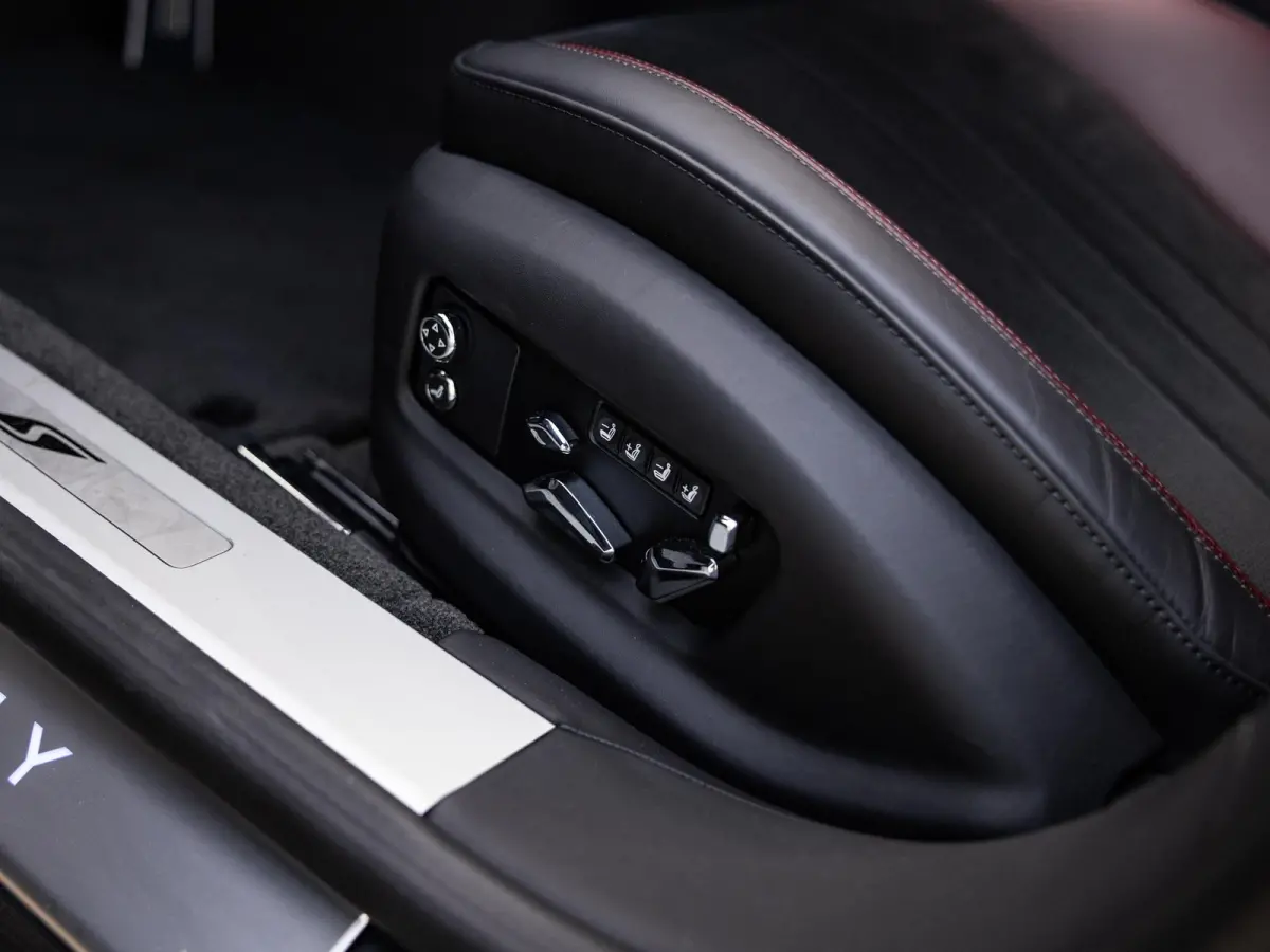2.9 V6 Hybrid S | TOURING PAKKET | BANG & OLUFSEN | ADAPTIEVE CRUISE CONTROL | BLACK PACK | STOELVENTILATIE | STOELMASSAGE | PANORAMA/SCHUIF-KANTELDAK | LUCHTVERING | SPORTUITLAAT | 360 CAME