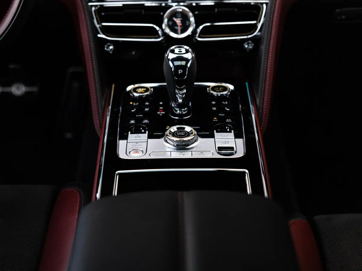 2.9 V6 Hybrid S | TOURING PAKKET | BANG & OLUFSEN | ADAPTIEVE CRUISE CONTROL | BLACK PACK | STOELVENTILATIE | STOELMASSAGE | PANORAMA/SCHUIF-KANTELDAK | LUCHTVERING | SPORTUITLAAT | 360 CAME