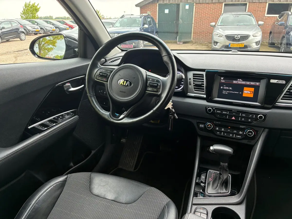 1.6 GDi Hybrid BusinessLine | Camera + Carplay + Stuur/Stoel vrw. Nu €10.975,-!!