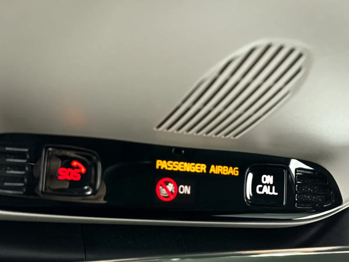 T4 AWD Momentum | Parkeercamera | Harman Kardon | Stoelverwarming | Carplay