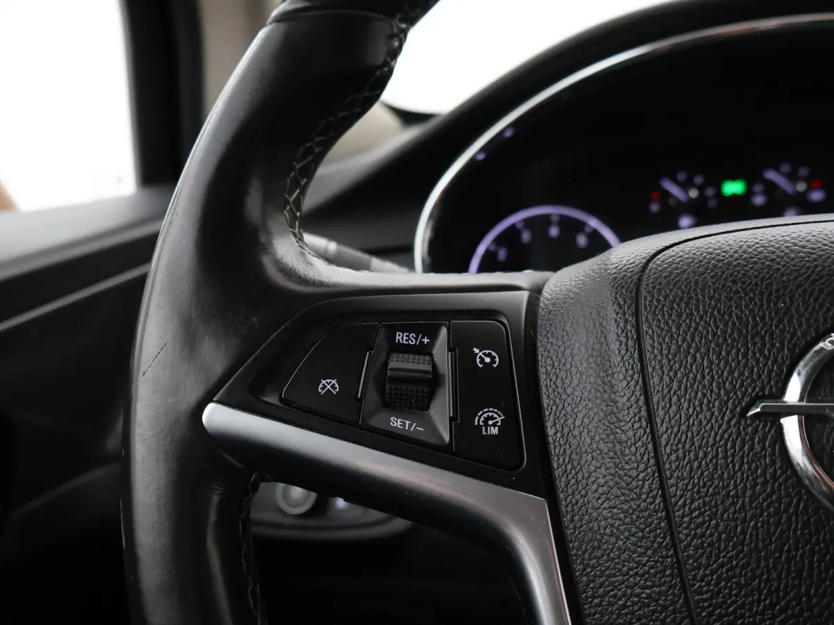 1.4 TURBO 140 PK 4X4 4WD INNOVATION + TREKHAAK | APPLE CARPLAY | CAMERA | 18 INCH
