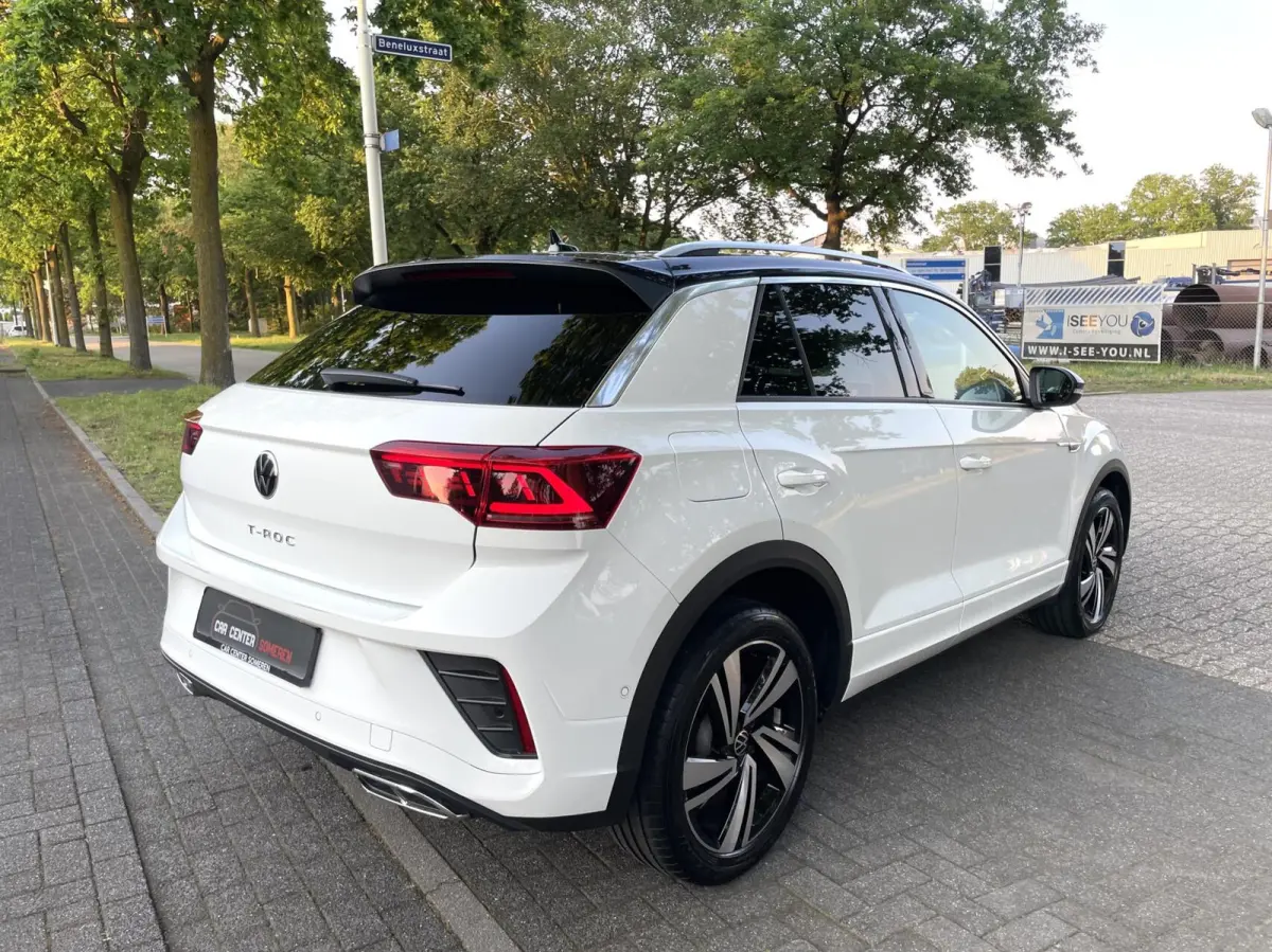 1.5 TSI R-Line Business+/ Cam/ Keyless/ IQ LED/ CarPlay/ 18''LMV