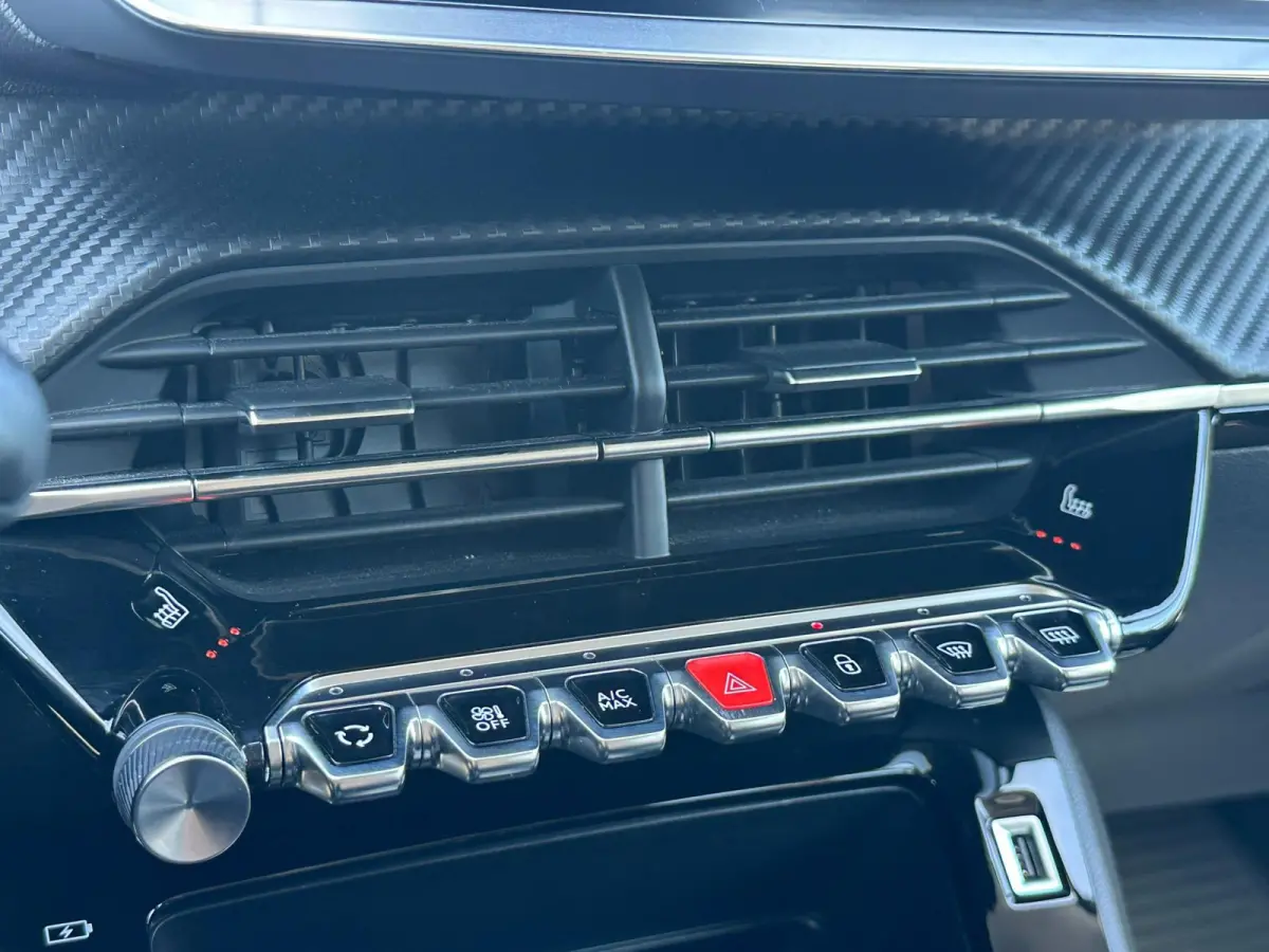 1.2 PureTech Active Pack