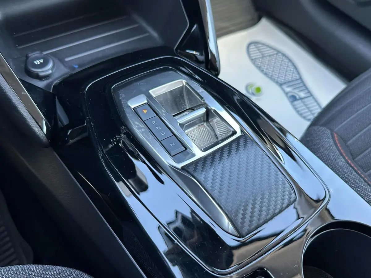 1.2 PureTech Active Pack