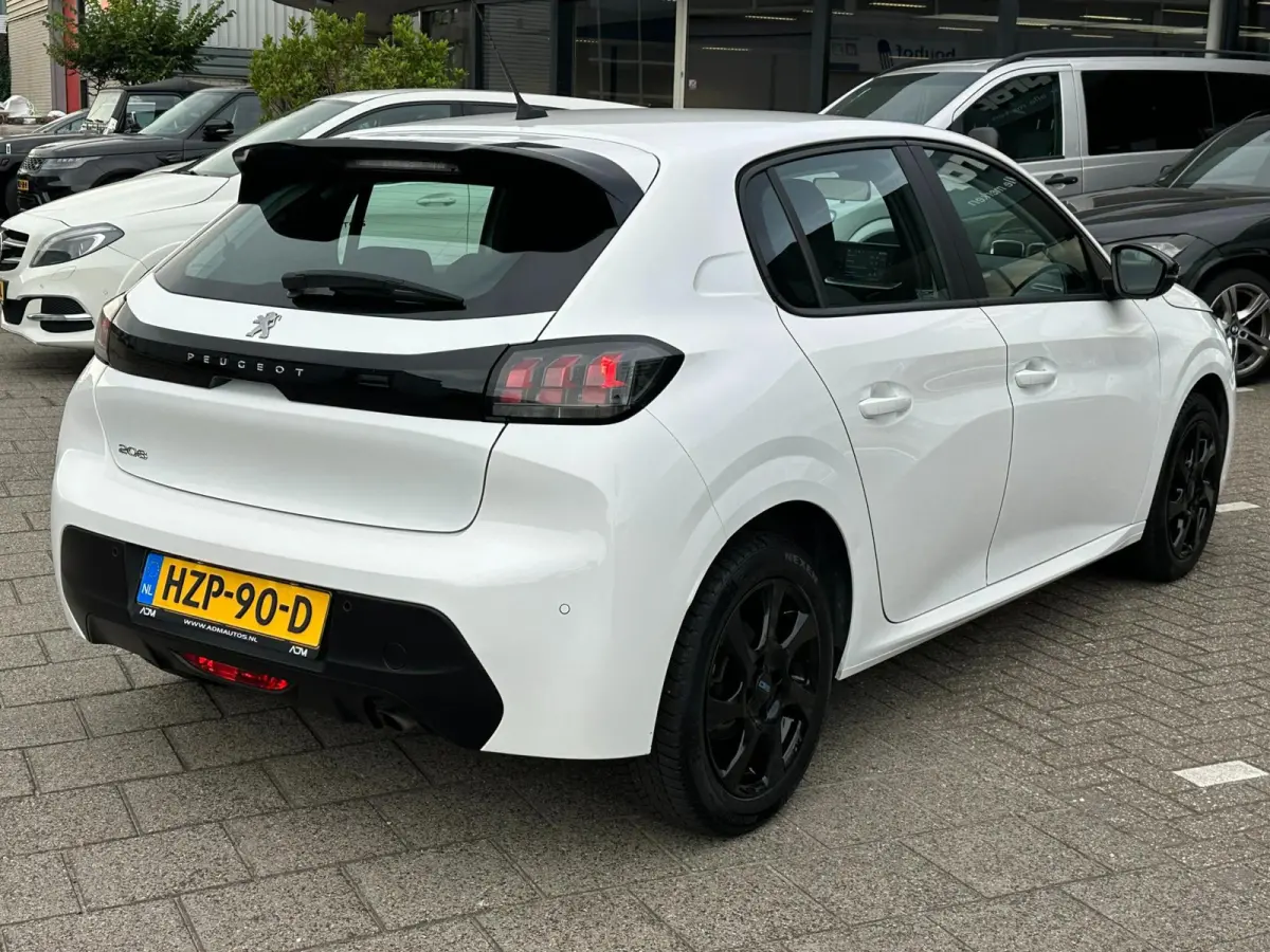 1.2 PureTech Active Pack
