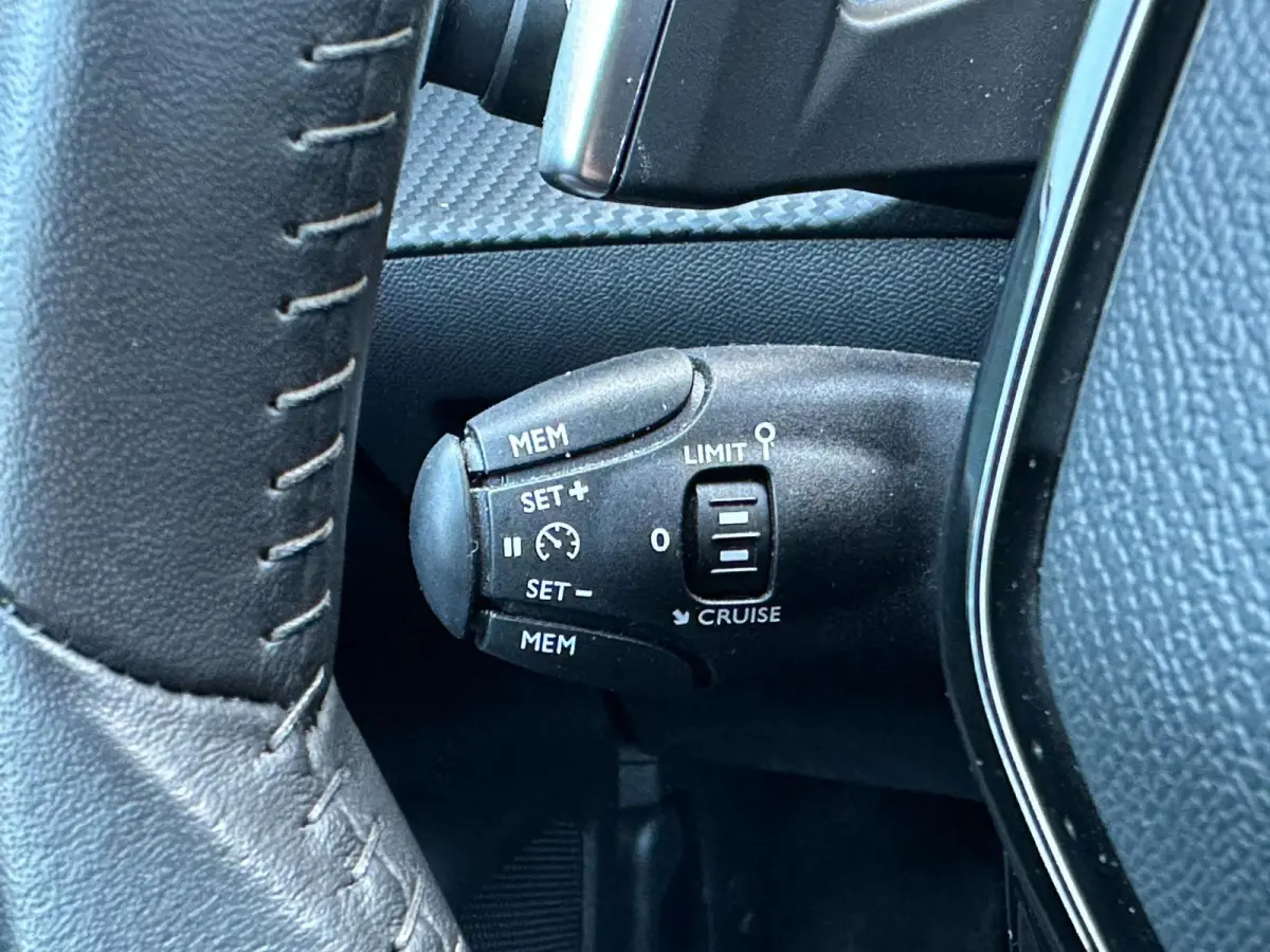 1.2 PureTech Active Pack