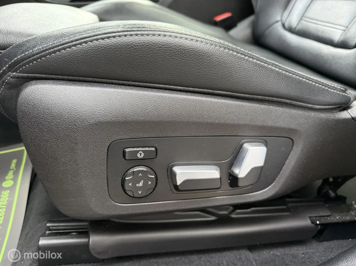 M40i High Executive|PANO|Memory|HUD|Keyless|CAM
