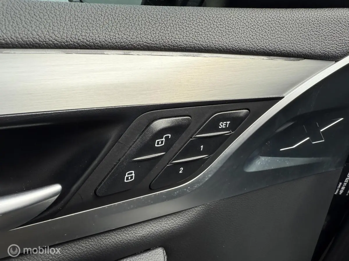 M40i High Executive|PANO|Memory|HUD|Keyless|CAM