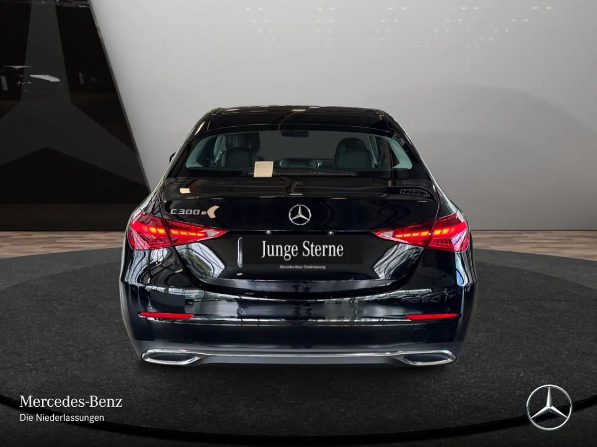 300e AVANTGARDE ** HIGH LED, NAVI+, MEMORY, CAMERA, WINTER ** 1e EIG - Ex MB-AG - UNFALLFREI ** ** INFORMEER OOK NAAR ONZE AANTREKKELIJKE FINANCIAL-LEASE TARIEVEN **