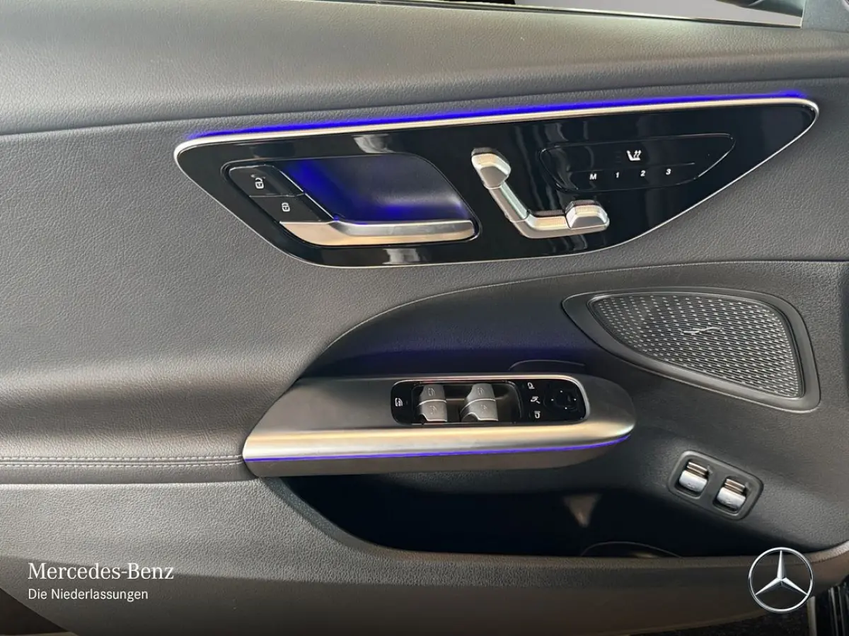 300e AVANTGARDE ** HIGH LED, NAVI+, MEMORY, CAMERA, WINTER ** 1e EIG - Ex MB-AG - UNFALLFREI ** ** INFORMEER OOK NAAR ONZE AANTREKKELIJKE FINANCIAL-LEASE TARIEVEN **
