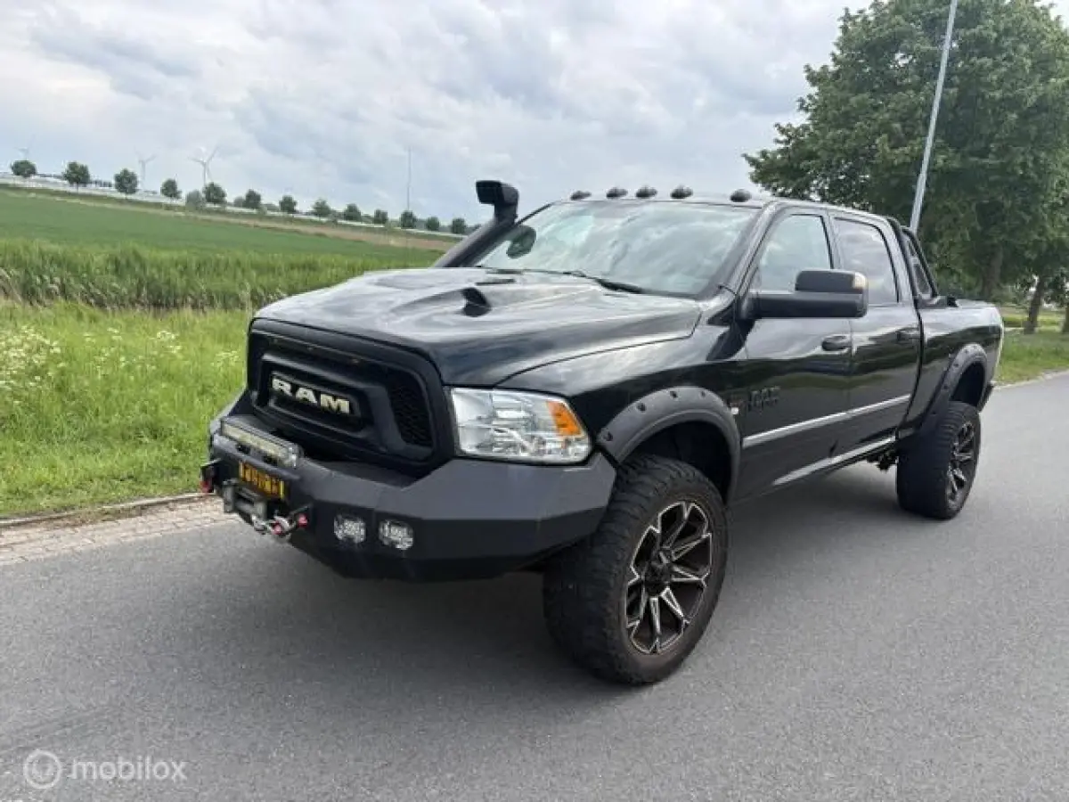 1500 4X4 5.7 V8 4x4 Quad Cab 6'4 super dik !!!