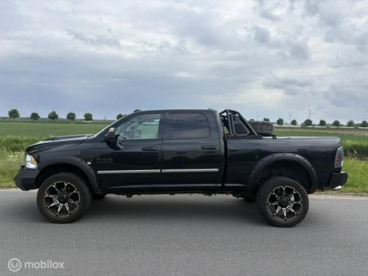 1500 4X4 5.7 V8 4x4 Quad Cab 6'4 super dik !!!