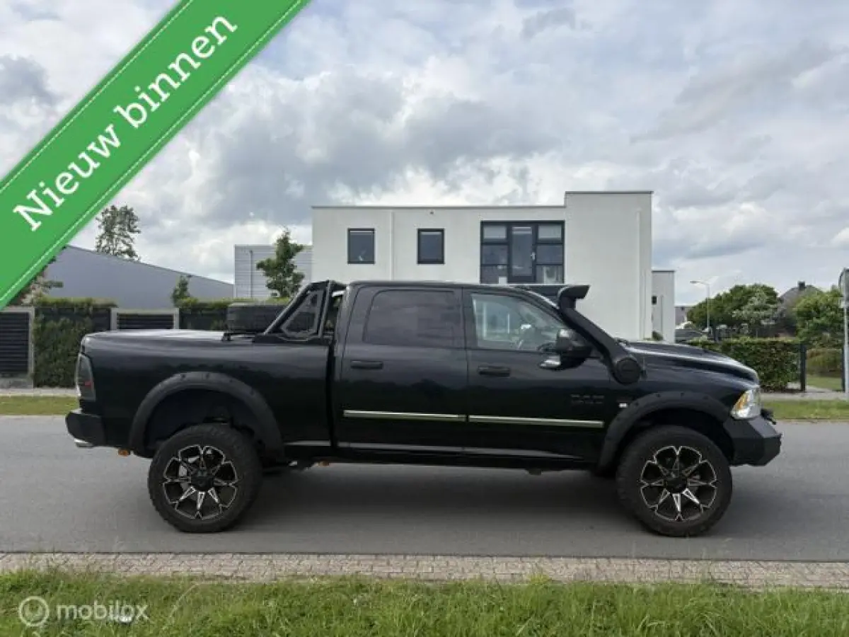 1500 4X4 5.7 V8 4x4 Quad Cab 6'4 super dik !!!