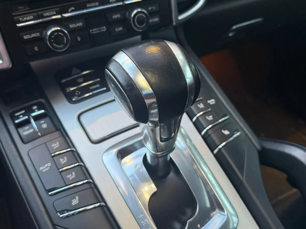 4.8 Turbo | DEALER ONDERHOUDEN! | FULL OPTION! | NETTE AUTO!
