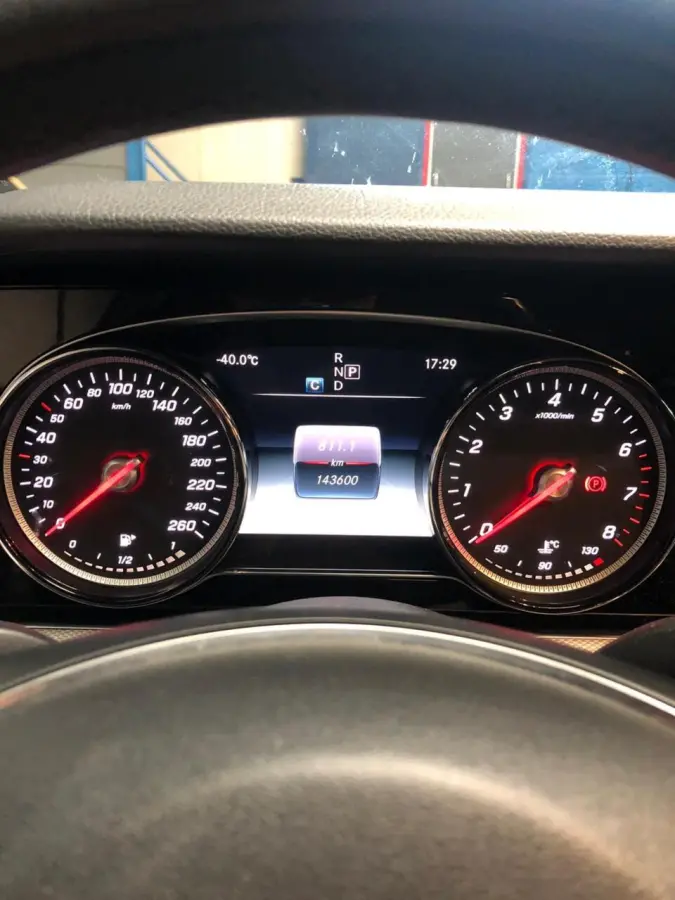 200 2017 stoelverwarming/airco/cruise