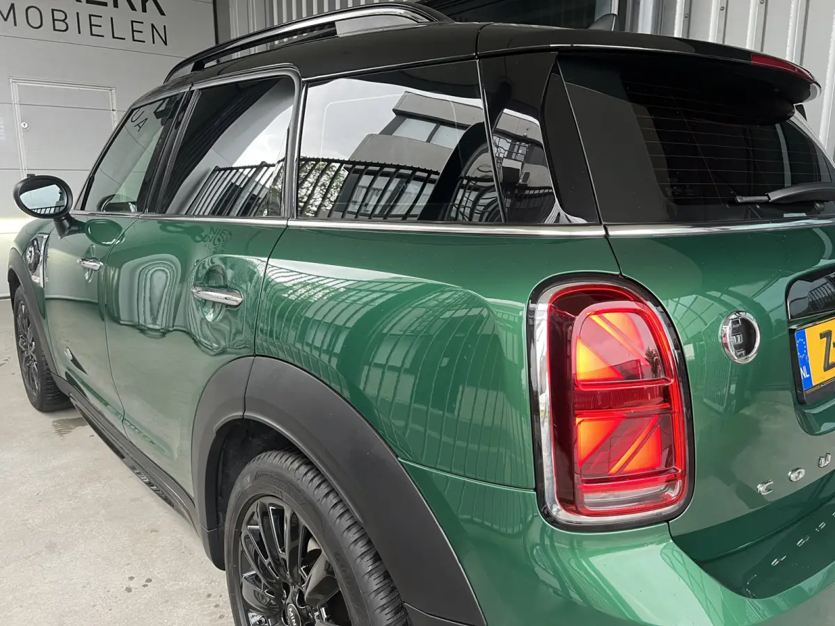 Mini 1.5 Cooper ALL4 JCW Chili | NAVI | CARPLAY/ANDROID | CAMERA | CRUISE CONTROL | CLIMATE CONTROL | LMV 18'' | PDC | STOELVERWARMING | KEYLESS | LED | DAB | BLUETOOTH | ALL-SEASON BANDEN