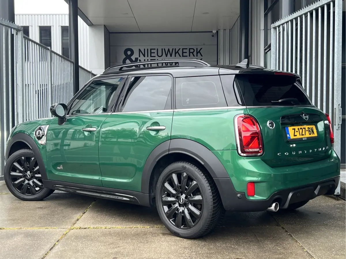 Mini 1.5 Cooper ALL4 JCW Chili | NAVI | CARPLAY/ANDROID | CAMERA | CRUISE CONTROL | CLIMATE CONTROL | LMV 18'' | PDC | STOELVERWARMING | KEYLESS | LED | DAB | BLUETOOTH | ALL-SEASON BANDEN