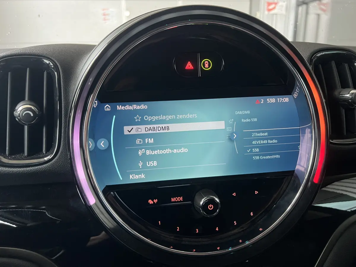 Mini 1.5 Cooper ALL4 JCW Chili | NAVI | CARPLAY/ANDROID | CAMERA | CRUISE CONTROL | CLIMATE CONTROL | LMV 18'' | PDC | STOELVERWARMING | KEYLESS | LED | DAB | BLUETOOTH | ALL-SEASON BANDEN