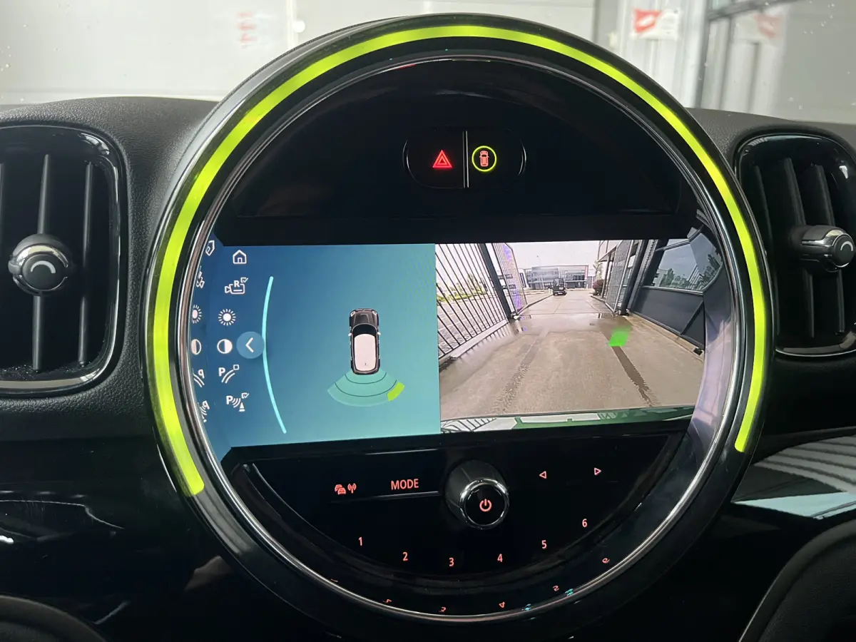 Mini 1.5 Cooper ALL4 JCW Chili | NAVI | CARPLAY/ANDROID | CAMERA | CRUISE CONTROL | CLIMATE CONTROL | LMV 18'' | PDC | STOELVERWARMING | KEYLESS | LED | DAB | BLUETOOTH | ALL-SEASON BANDEN
