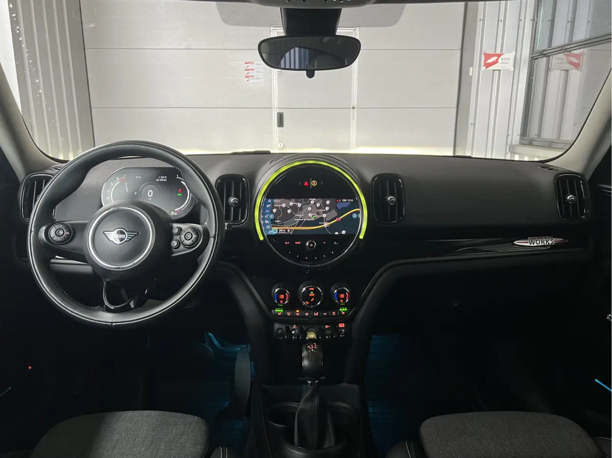Mini 1.5 Cooper ALL4 JCW Chili | NAVI | CARPLAY/ANDROID | CAMERA | CRUISE CONTROL | CLIMATE CONTROL | LMV 18'' | PDC | STOELVERWARMING | KEYLESS | LED | DAB | BLUETOOTH | ALL-SEASON BANDEN