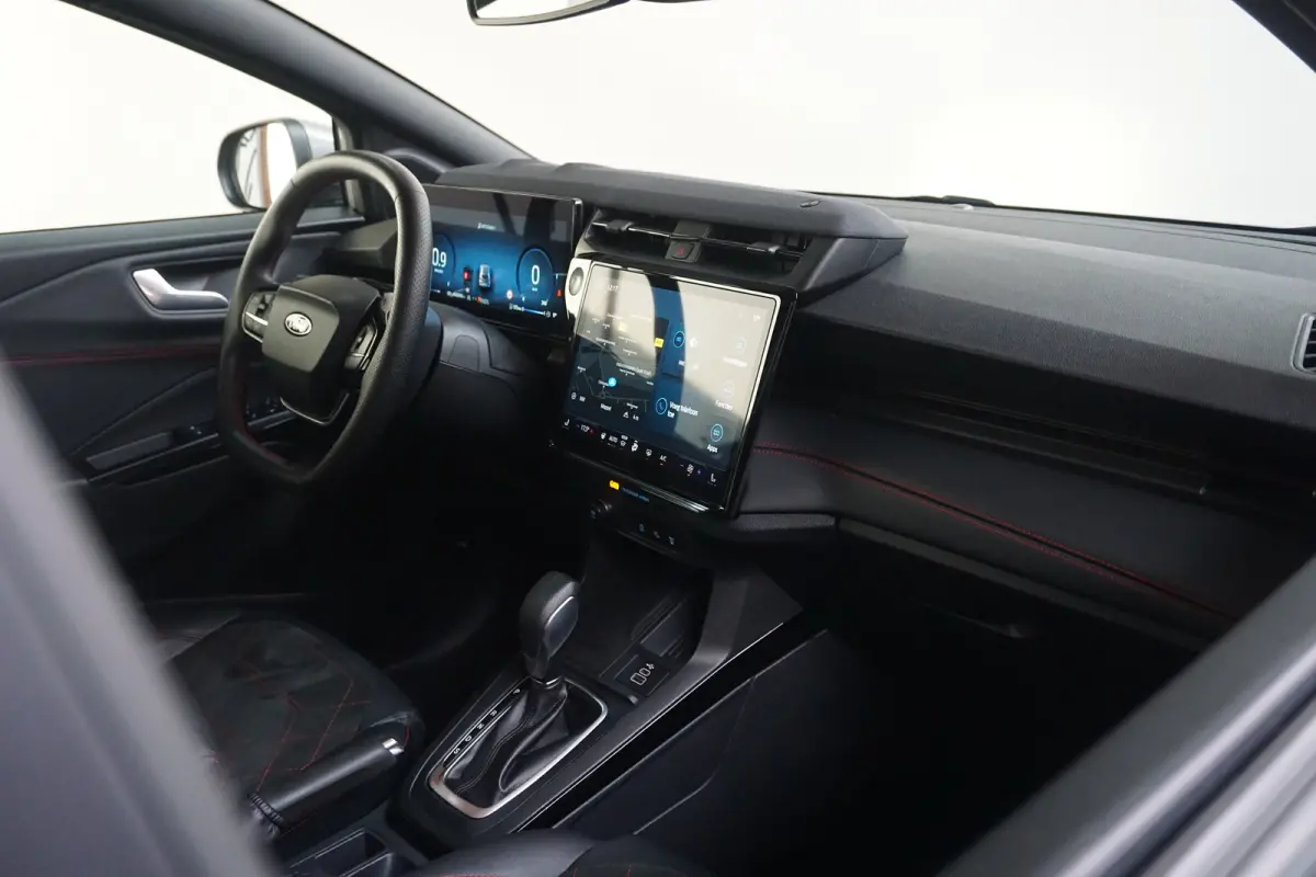 1.0 EcoBoost ST-Line X