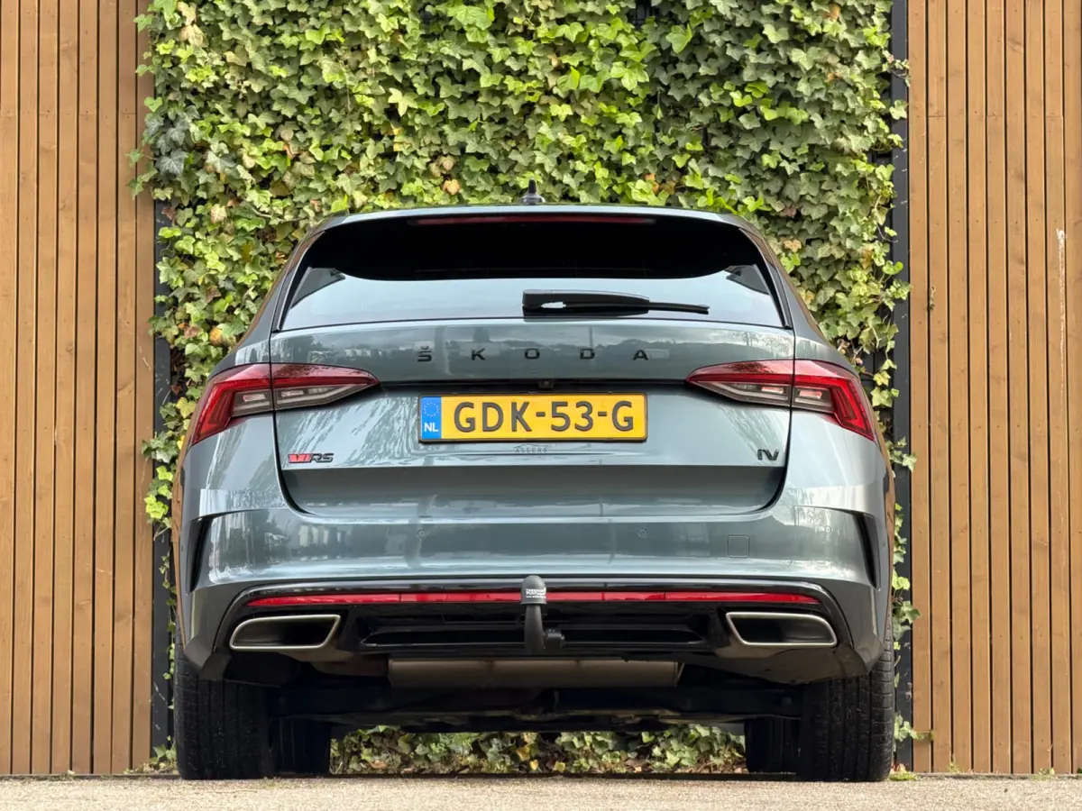 1.4 TSI RS iV PHEV Business|TREKHAAK|ELEKTR. STOELEN|HEAD UP