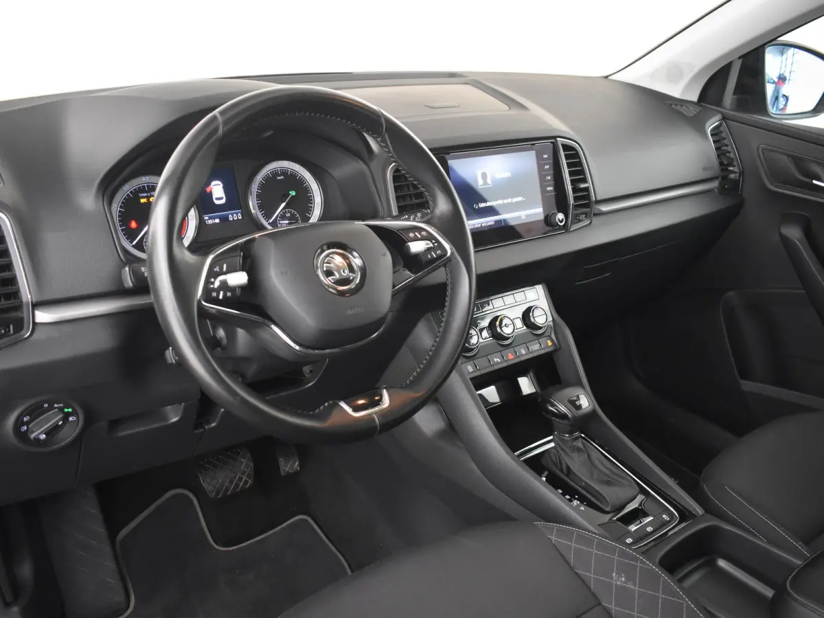 1.5 TSI ACT Business Edition 150 Pk DSG/AUTO | Trekhaak uitklapbaar | Apple carplay Android auto | Navigatie | Parkeersensoren voor/achter | Voorstoelen verwarmd | Cruise control adaptief | 