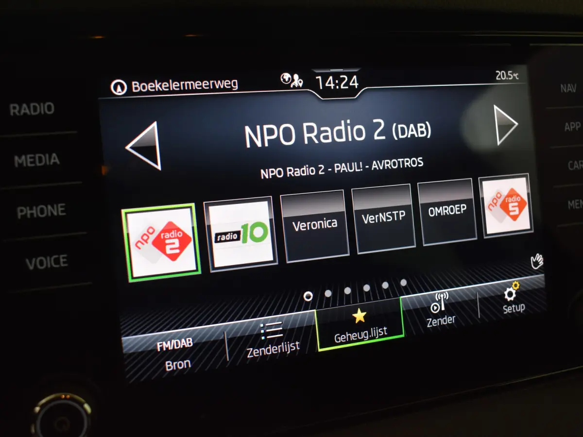 1.5 TSI ACT Business Edition 150 Pk DSG/AUTO | Trekhaak uitklapbaar | Apple carplay Android auto | Navigatie | Parkeersensoren voor/achter | Voorstoelen verwarmd | Cruise control adaptief | 