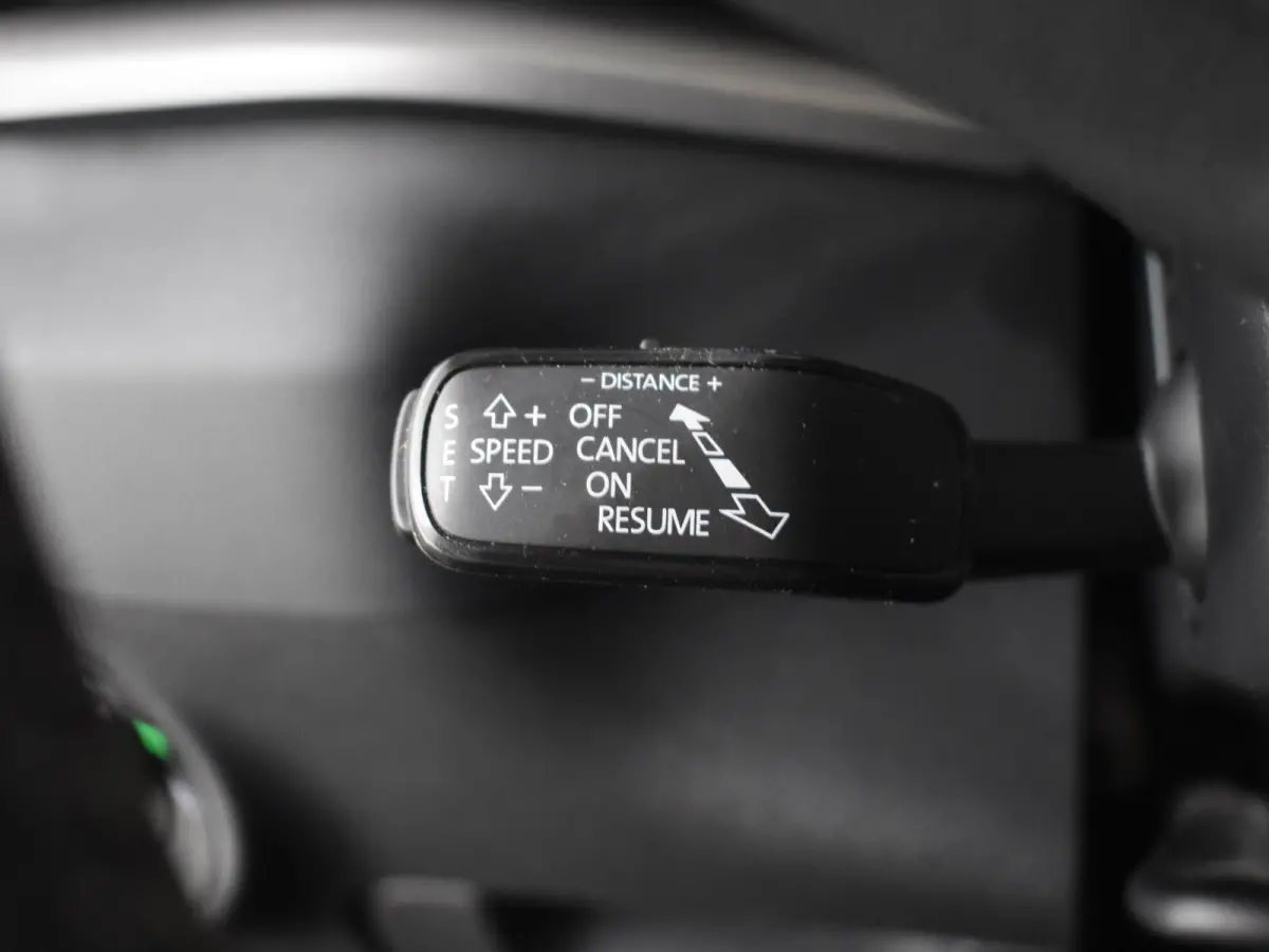 1.5 TSI ACT Business Edition 150 Pk DSG/AUTO | Trekhaak uitklapbaar | Apple carplay Android auto | Navigatie | Parkeersensoren voor/achter | Voorstoelen verwarmd | Cruise control adaptief | 