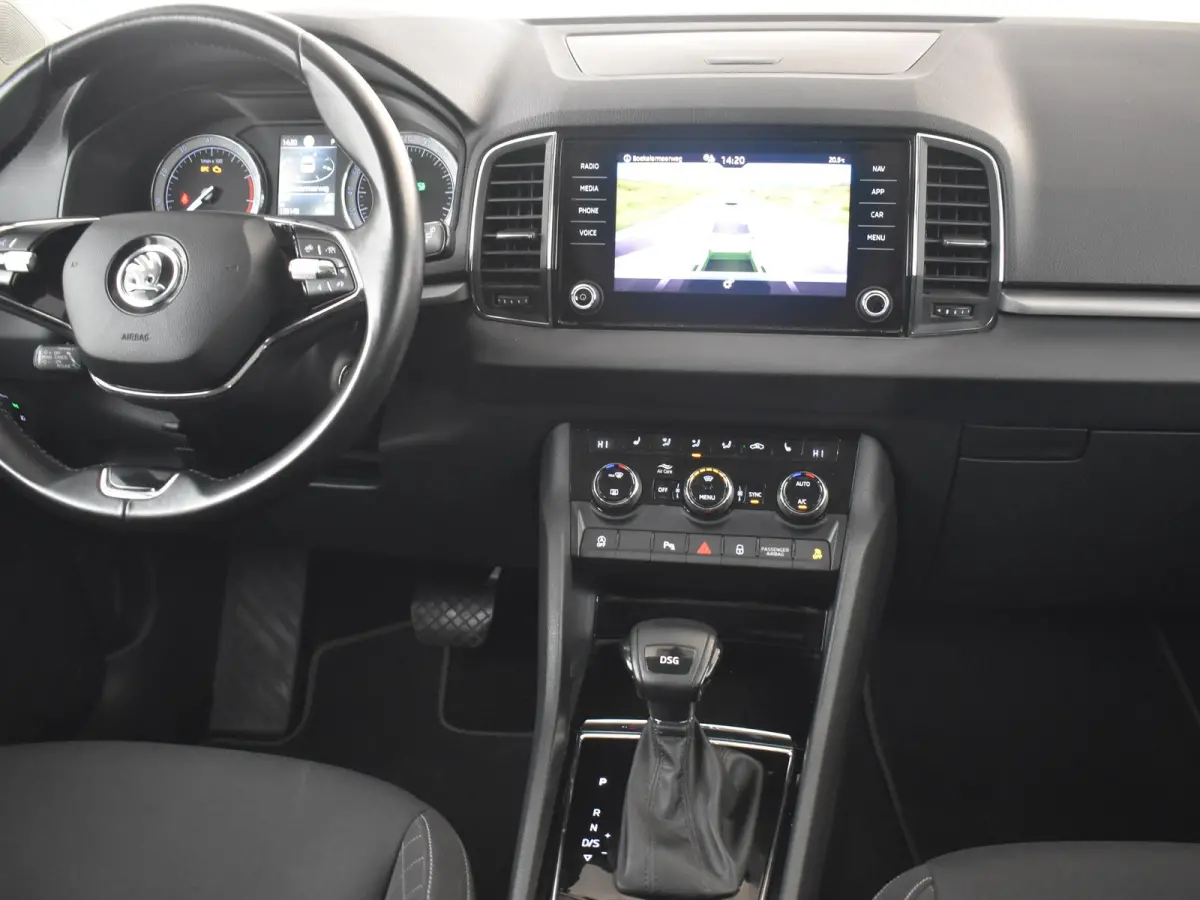 1.5 TSI ACT Business Edition 150 Pk DSG/AUTO | Trekhaak uitklapbaar | Apple carplay Android auto | Navigatie | Parkeersensoren voor/achter | Voorstoelen verwarmd | Cruise control adaptief | 