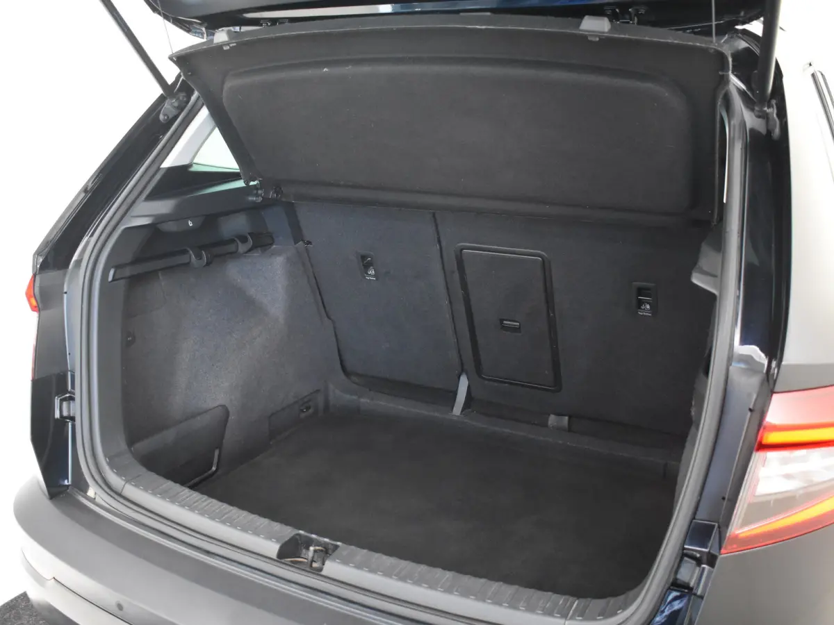 1.5 TSI ACT Business Edition 150 Pk DSG/AUTO | Trekhaak uitklapbaar | Apple carplay Android auto | Navigatie | Parkeersensoren voor/achter | Voorstoelen verwarmd | Cruise control adaptief | 