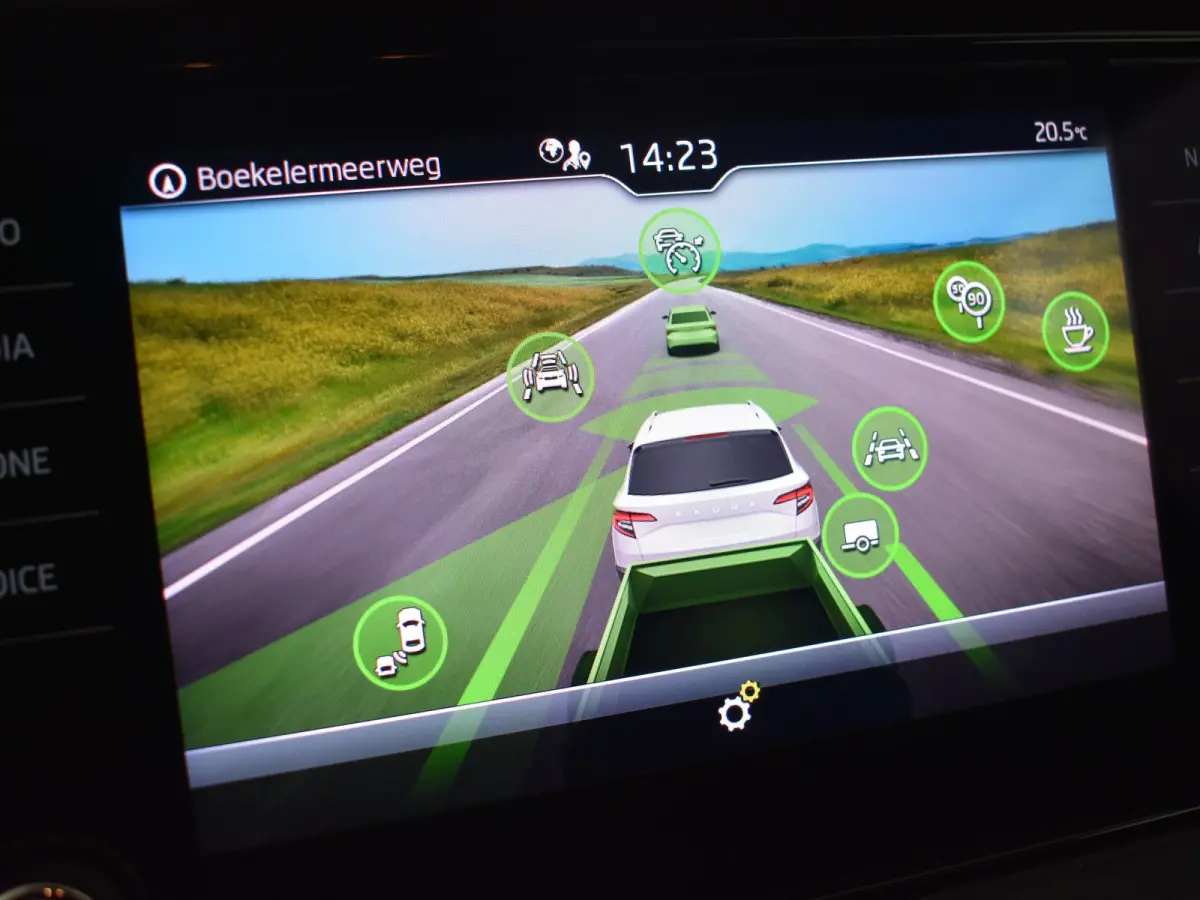 1.5 TSI ACT Business Edition 150 Pk DSG/AUTO | Trekhaak uitklapbaar | Apple carplay Android auto | Navigatie | Parkeersensoren voor/achter | Voorstoelen verwarmd | Cruise control adaptief | 