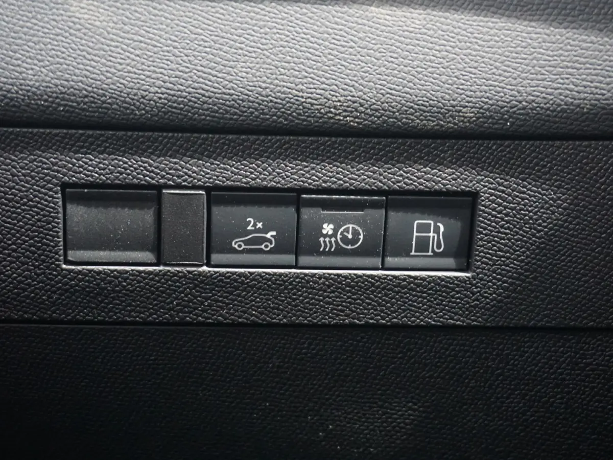 1.6 Turbo Plug In Hybrid Ultimate Leder Alcantara