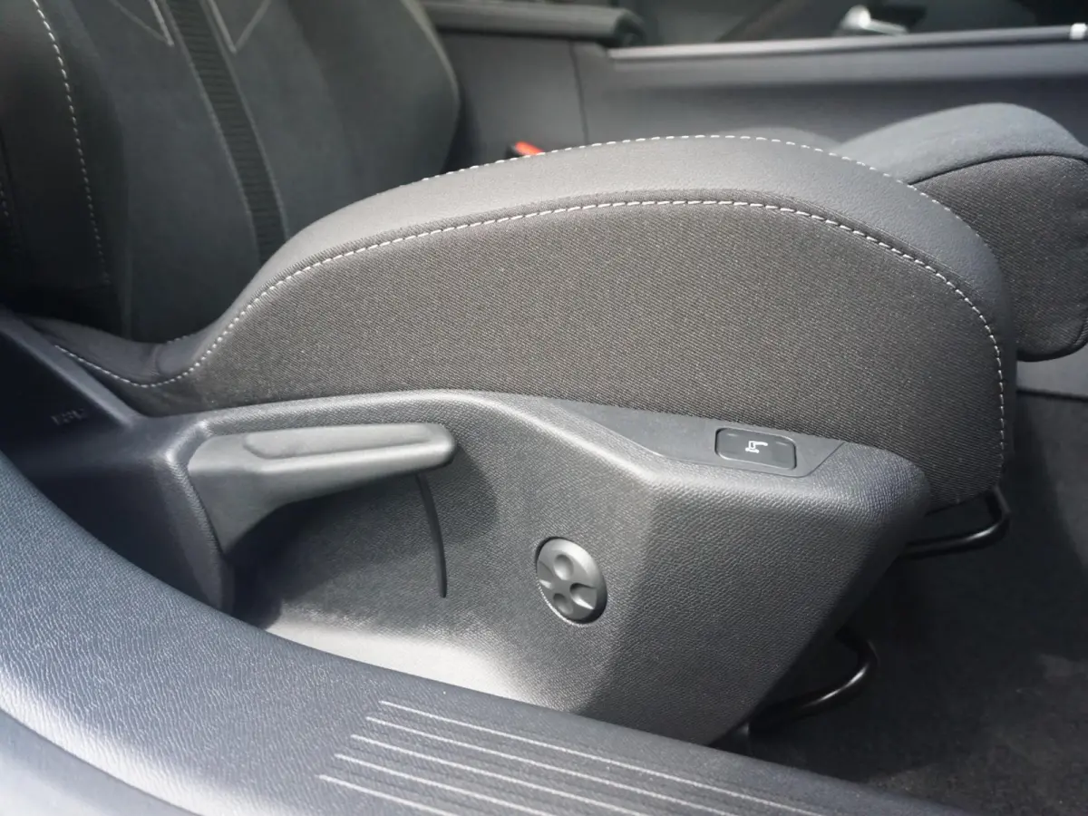 1.6 Turbo Plug In Hybrid Ultimate Leder Alcantara