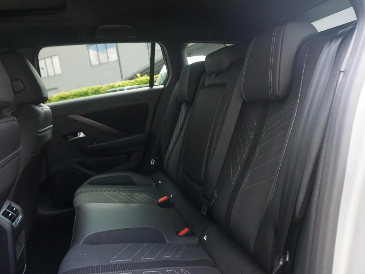 1.6 Turbo Plug In Hybrid Ultimate Leder Alcantara