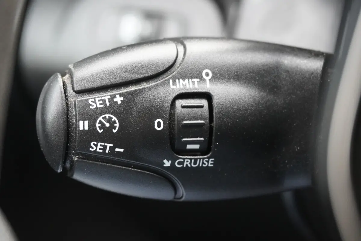 1.5 BlueHDI 130PK Automaat EURO 6 - Airco - Cruise - PDC - €10.900,- Excl.