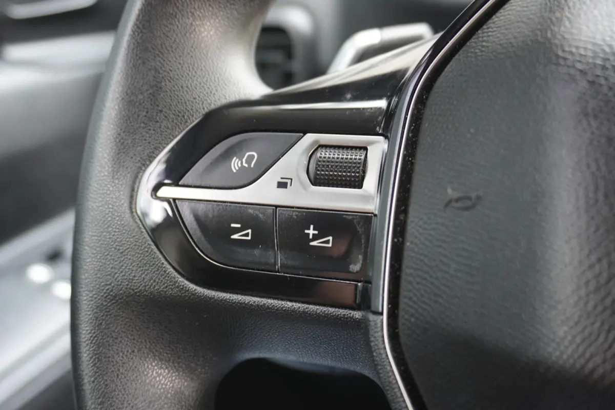 1.5 BlueHDI 130PK Automaat EURO 6 - Airco - Cruise - PDC - €10.900,- Excl.