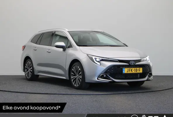 Hybrid 200 Executive | Stuur, voorruit en stoelverwarming | Elektrische Achterklep | Adaptieve Cruise Control | Camera | 10 Jaar Garantie |
