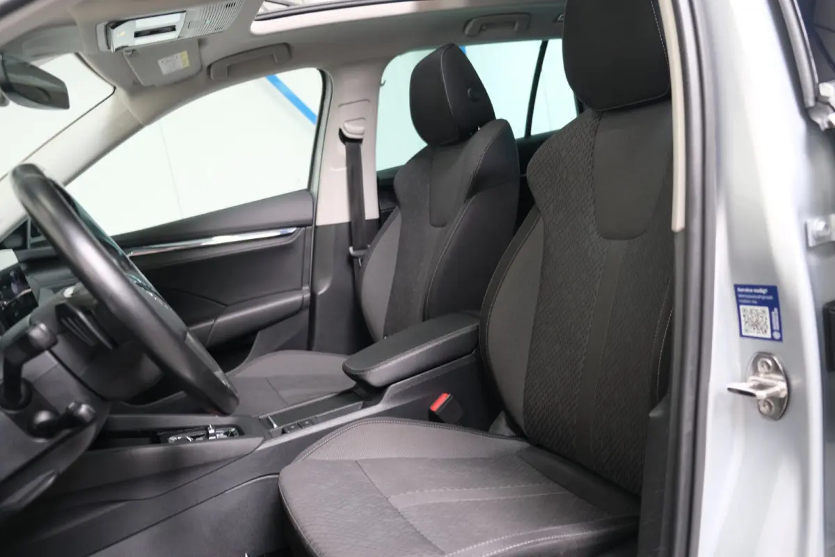 1.0 e-TSI Business Edition Plus - N.A.P. Panodak, Airco, Cruise, Navi, PDC, Trekhaak.