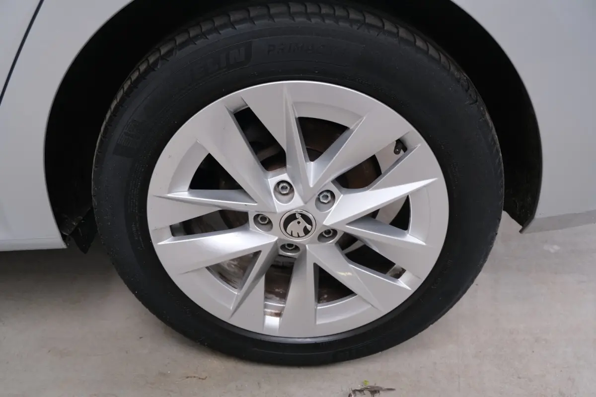 1.0 e-TSI Business Edition Plus - N.A.P. Panodak, Airco, Cruise, Navi, PDC, Trekhaak.