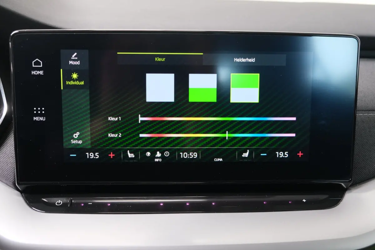 1.0 e-TSI Business Edition Plus - N.A.P. Panodak, Airco, Cruise, Navi, PDC, Trekhaak.