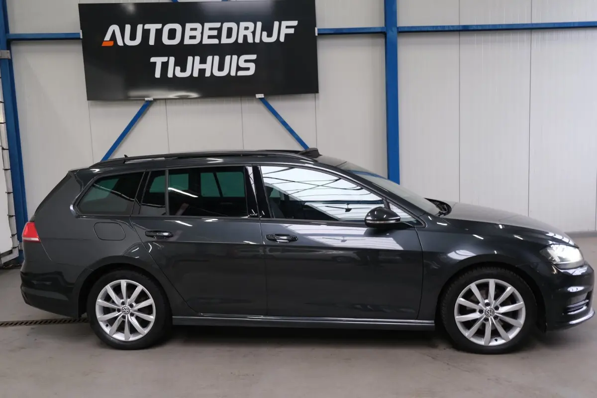 1.4 TSI Highline R-Line Automaat - Airco, Cruise, Navi, PDC, Carplay, Stoelverwarming.