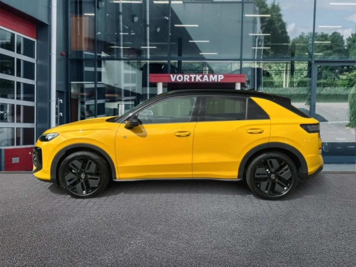 1.5 eTSI R-LINE TREKHAAK/CAMERA/ELEK-KLEP/ACC/STOEL+STUURVERW/NAVI/CARPLAY