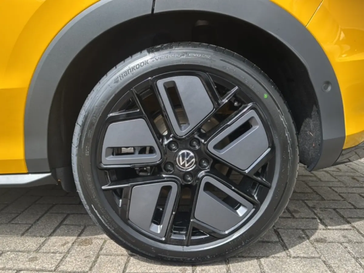 1.5 eTSI R-LINE TREKHAAK/CAMERA/ELEK-KLEP/ACC/STOEL+STUURVERW/NAVI/CARPLAY