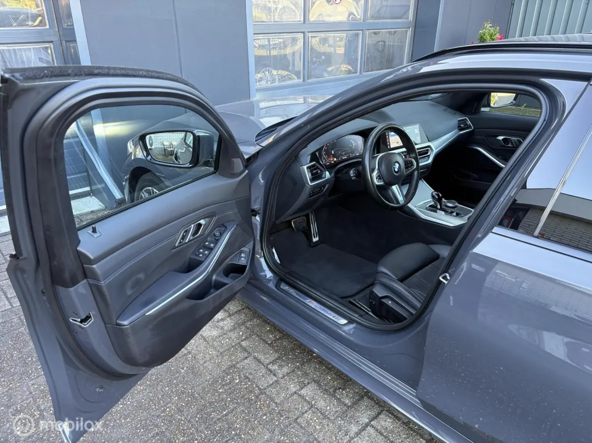 318i Business Edition M sport