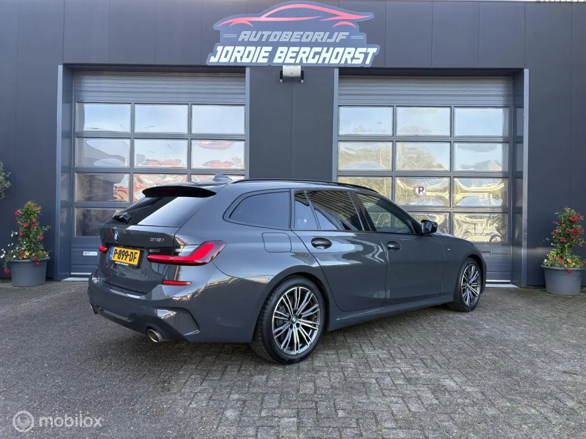 318i Business Edition M sport