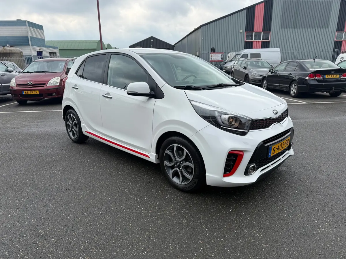1.0 MPi GT-Line Edition | camera | cruise control | navi | carplay