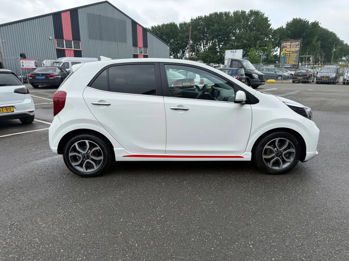 1.0 MPi GT-Line Edition | camera | cruise control | navi | carplay